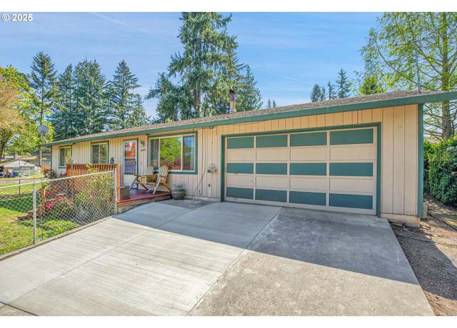 Property at 38600 Sandy Heights St, Sandy, OR 97055, 3 beds, 1 bath