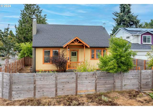 Property at 6637 SE 78th Ave, Portland, OR 97206, 3 beds, 2 baths