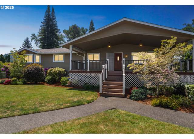 Property at 1732 Del Rio Rd, Roseburg, OR 97471, 3 beds, 2 baths
