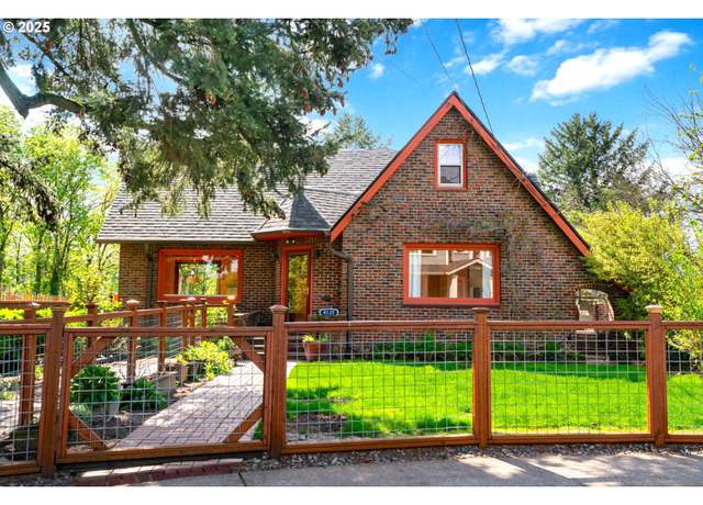 Property at 4131 N Overlook Ter, Portland, OR 97217, 4 beds, 2 baths