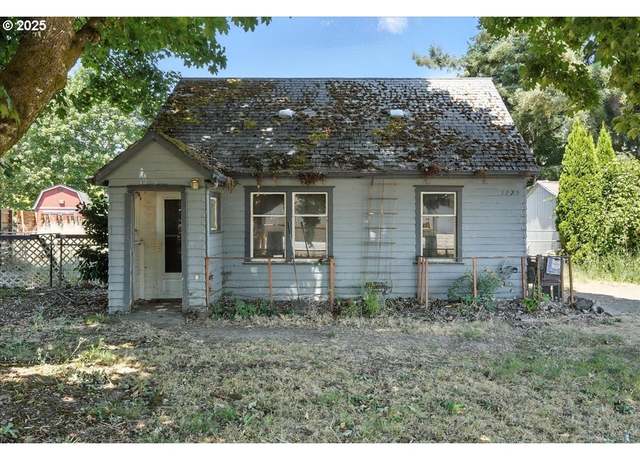 Property at 1225 Alder Dr, Keizer, OR 97303, 1 bed, 1 bath