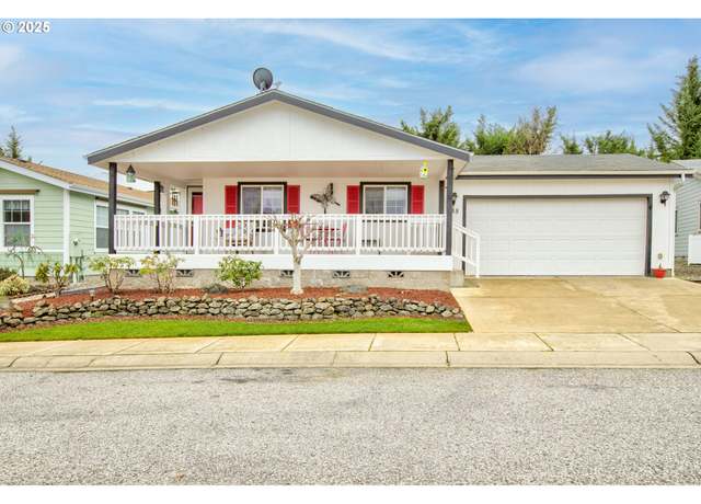 Property at 335 Littlebrook Ln, Roseburg, OR 97471, 3 beds, 2 baths