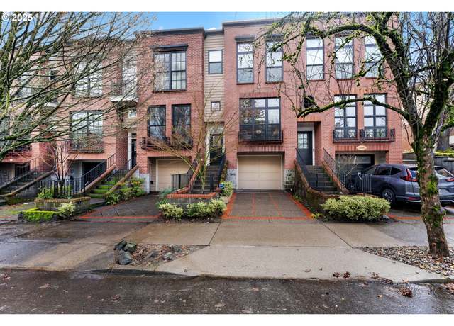 Property at 2362 NW Pettygrove St, Portland, OR 97210, 2 beds, 2.5 baths