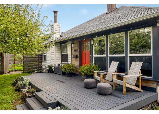 Property at 8604 NE Dyer St, Portland, OR 97220, 3 beds, 2 baths