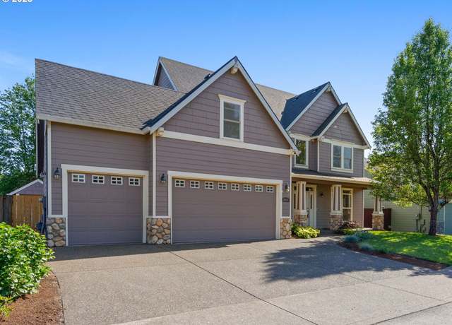 Property at 6486 SE Vernelda St, Milwaukie, OR 97267, 4 beds, 2.5 baths