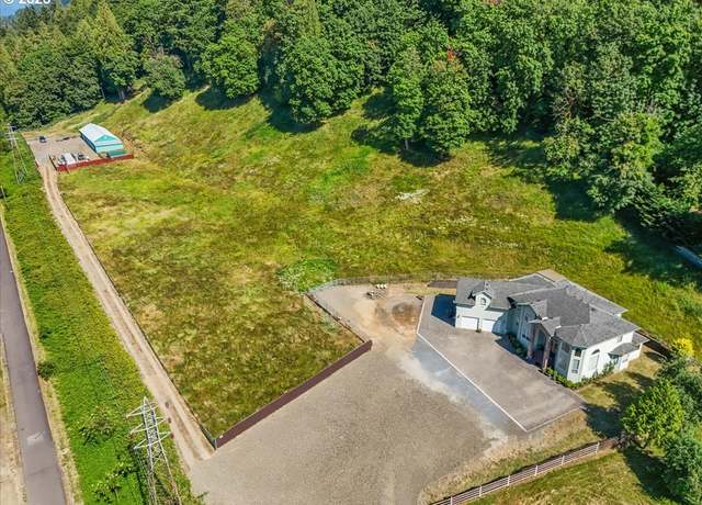 Property at 5122 SE Jenne Rd, Portland, OR 97236, 5 beds, 4 baths