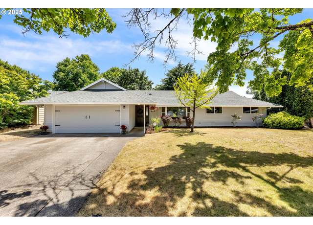 Property at 809 SE 119th Ave, Vancouver, WA 98683, 3 beds, 1.5 baths