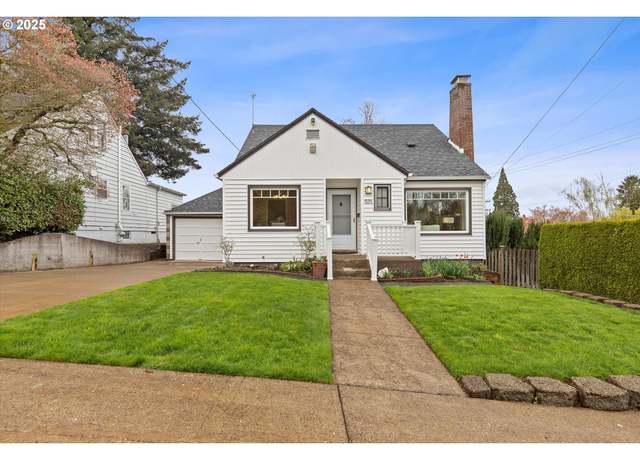 Property at 525 SE 55th Ave, Portland, OR 97215, 3 beds, 2 baths