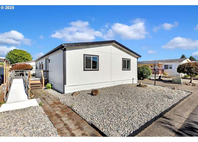 Property at 5101 NE 121st Ave #21, Vancouver, WA 98682, 3 beds, 2 baths