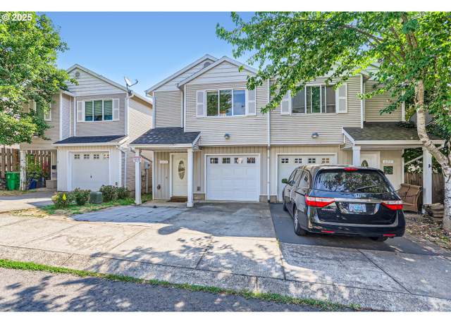 Property at 679 SE 148th Ave, Portland, OR 97233, 3 beds, 2.5 baths