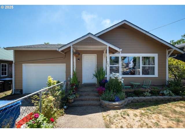 Property at 763 SE 7th St, Toledo, OR 97391, 4 beds, 2 baths