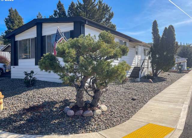 Property at 73 Danita Ln, Roseburg, OR 97470, 2 beds, 2 baths