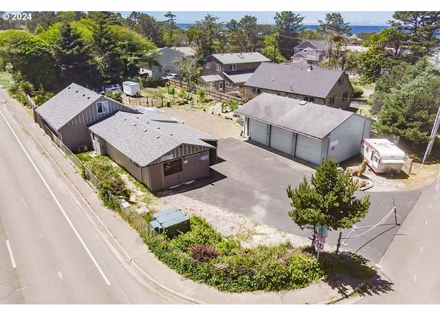 Property at 20 Willow St, Depoe Bay, OR 97341, 2 beds, 1.5 baths
