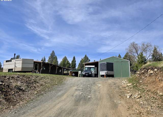 Property at 4035 Patterson Dr, Canyon City, OR 97820, 2 beds, 1.5 baths
