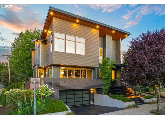 Property at 7318 N Olin Ave, Portland, OR 97203, 4 beds, 3.5 baths