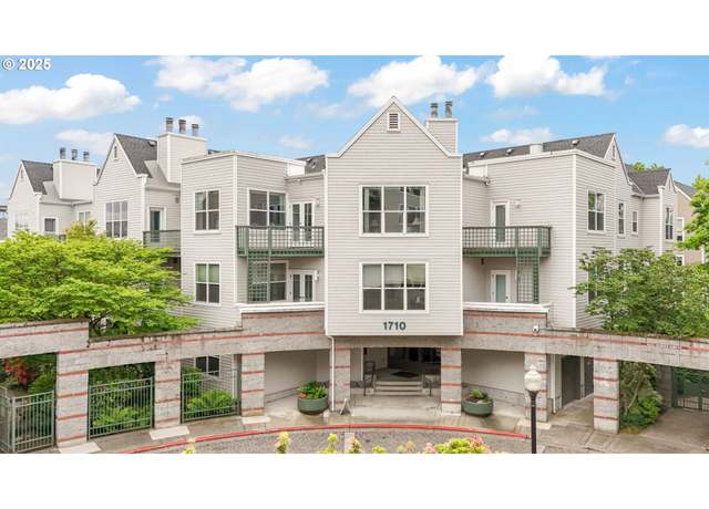 Property at 1710 S Harbor Way #201, Portland, OR 97201, 1 bed, 1 bath