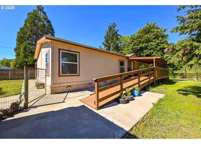 Property at 694 Tipton Rd, Roseburg, OR 97471, 3 beds, 2 baths