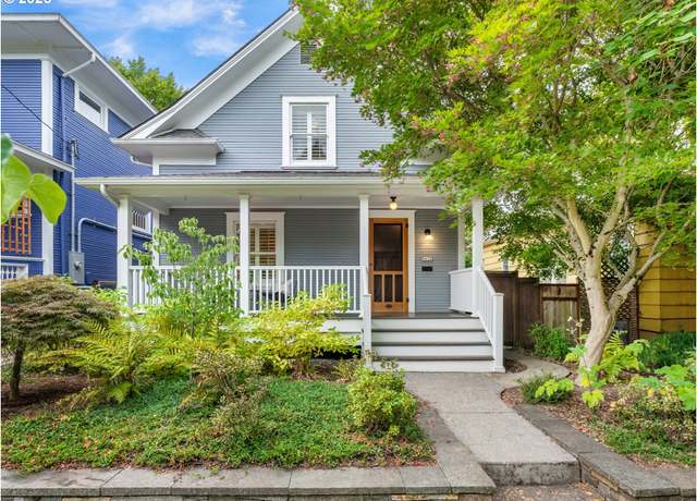 Property at 3632 SE Washington St, Portland, OR 97214, 2 beds, 1 bath