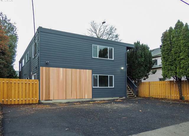 Property at 5516 NE Hoyt St, Portland, OR 97213, 7 beds, 4 baths