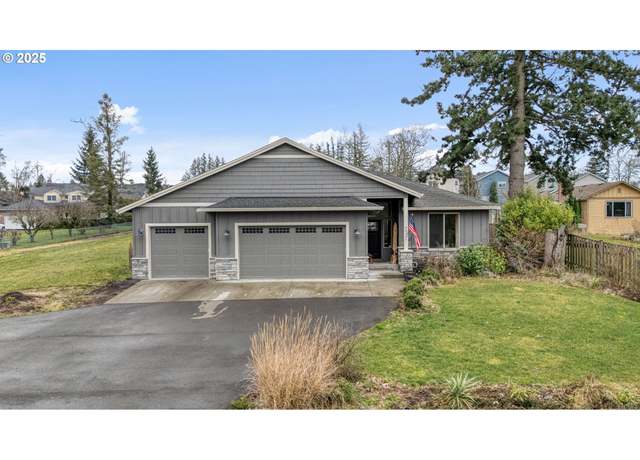 Property at 4626 SE Chase Rd, Gresham, OR 97080, 4 beds, 2.5 baths