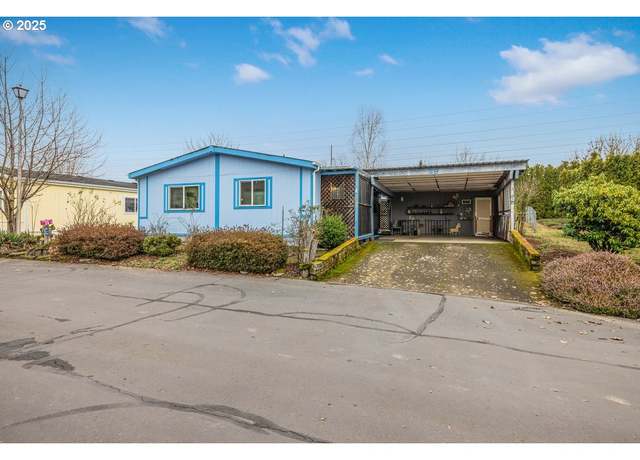Property at 1602 NE Riverside Dr #29, Mcminnville, OR 97128, 3 beds, 2 baths