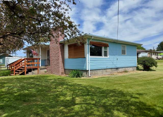 Property at 303 NE Second St, Enterprise, OR 97828, 4 beds, 2 baths