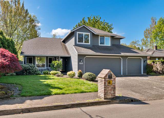 Property at 16406 NE San Rafael Dr, Portland, OR 97230, 3 beds, 2.5 baths