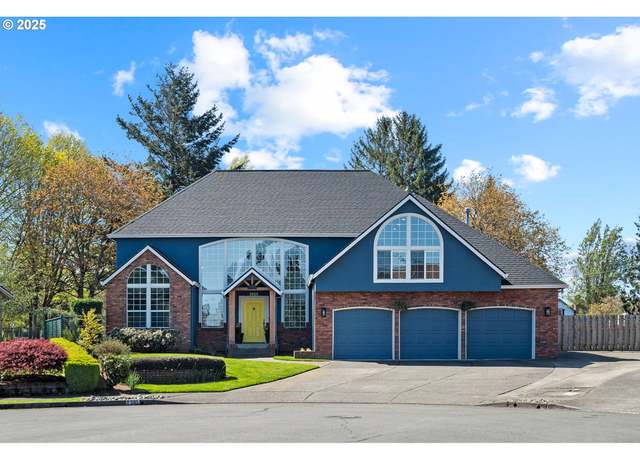 Property at 2595 NE Roberts Pl, Gresham, OR 97030, 5 beds, 2.5 baths