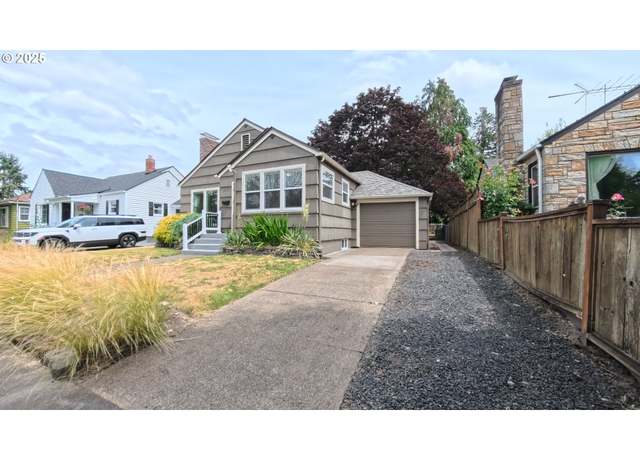Property at 2050 18th St NE, Salem, OR 97301, 3 beds, 1 bath