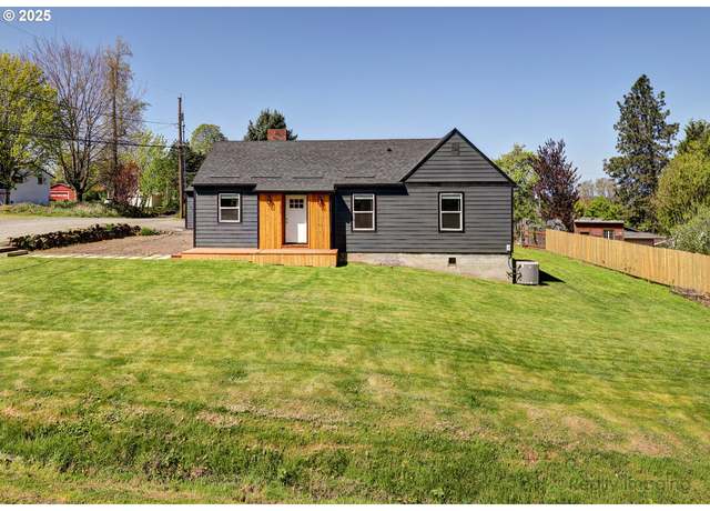 Property at 11059 SW 63rd Ave, Portland, OR 97219, 3 beds, 2 baths