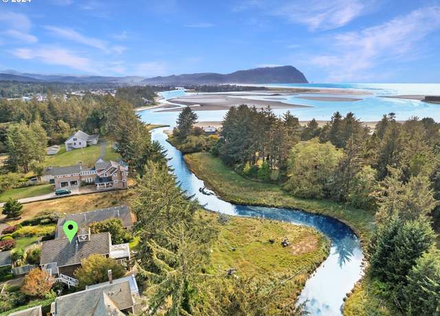 Property at 782 Woodland Ct, Gearhart, OR 97138, 4 beds, 2 baths