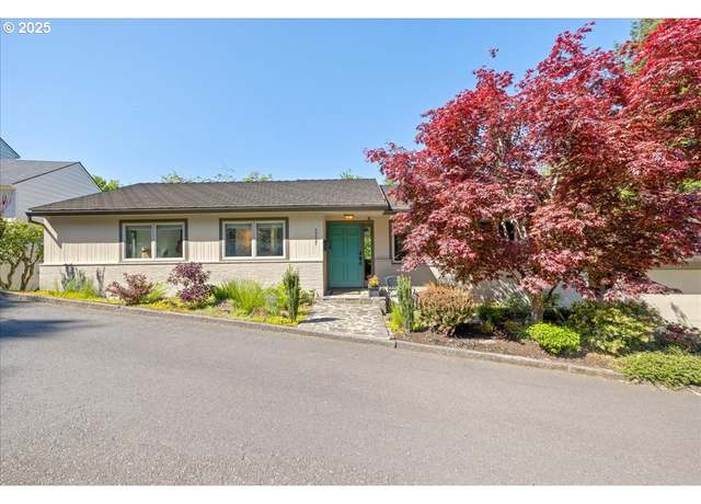 Property at 3327 SW Heather Ln, Portland, OR 97201, 3 beds, 3.5 baths