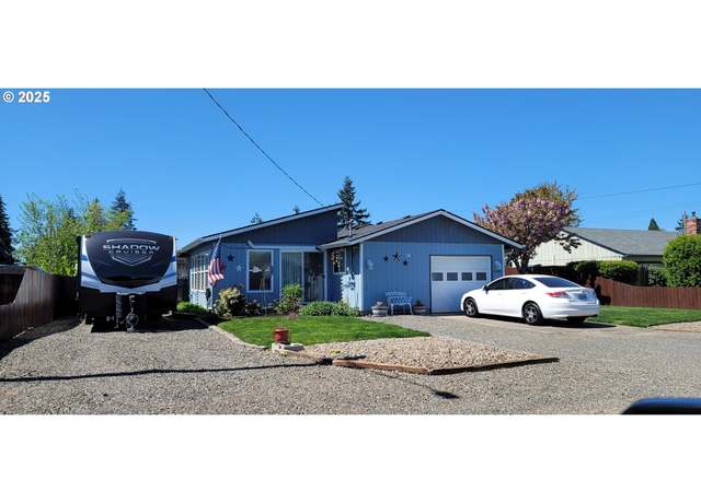 Property at 1964 17th St, Springfield, OR 97477, 3 beds, 2 baths