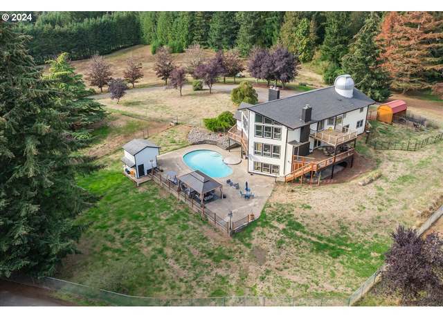 Property at 25776 S Highway 211, Estacada, OR 97023, 5 beds, 4 baths