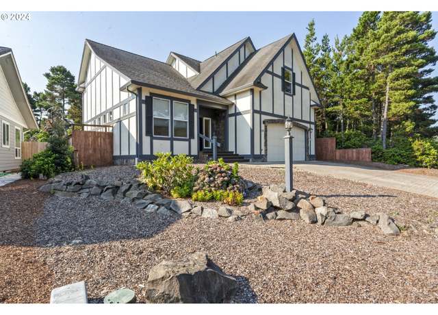 Property at 2157 Royal Saint Georges Dr, Florence, OR 97439, 3 beds, 2.5 baths