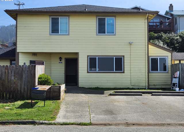 Property at 29847 Hillcrest St, Gold Beach, OR 97444, 9 beds, 4.5 baths