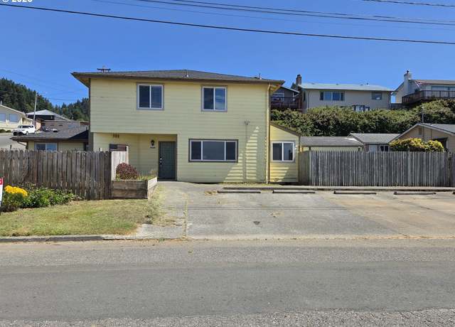 Property at 29847 Hillcrest St, Gold Beach, OR 97444, 9 beds, 4.5 baths