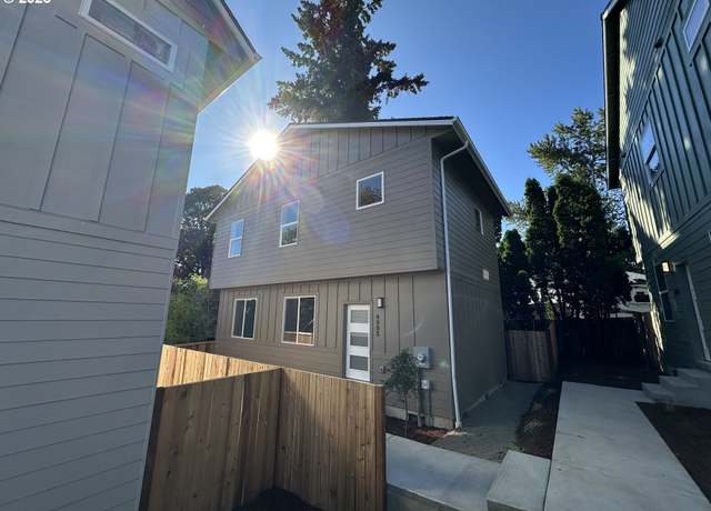 Property at 4803 SE Ina Ave, Milwaukie, OR 97267, 2 beds, 2.5 baths