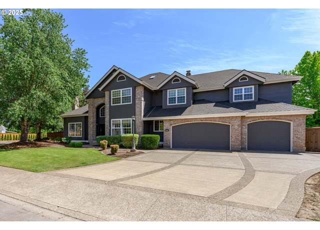 Property at 2351 NW Pinehurst Dr, Mcminnville, OR 97128, 5 beds, 3 baths