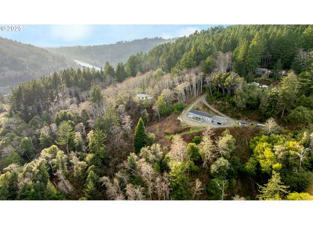 Property at 17303 Canyon Dr, Brookings, OR 97415, 4 beds, 2 baths