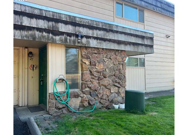 Property at 2727 Gateway St #27, Springfield, OR 97477, 1 bed, 1 bath