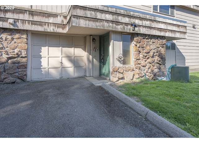 Property at 2727 Gateway St #27, Springfield, OR 97477, 2 beds, 1 bath