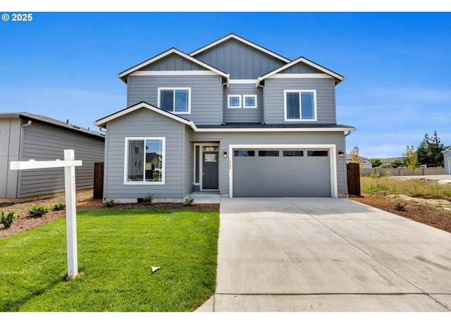 Property at 812 SE 35th St, Battle Ground, WA 98604, 4 beds, 2.5 baths