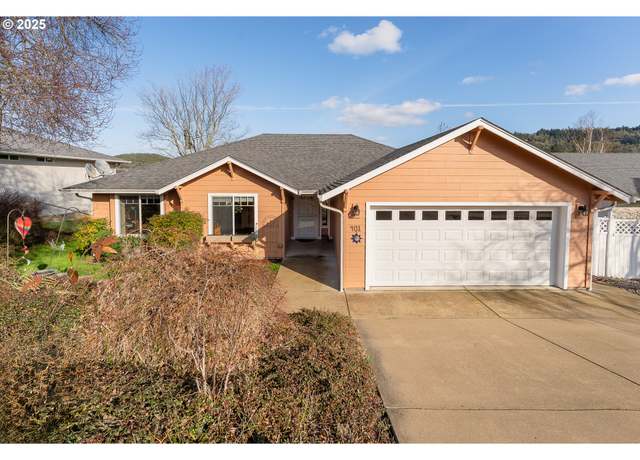 Property at 401 Sunnyside Dr, Winston, OR 97496, 3 beds, 2 baths