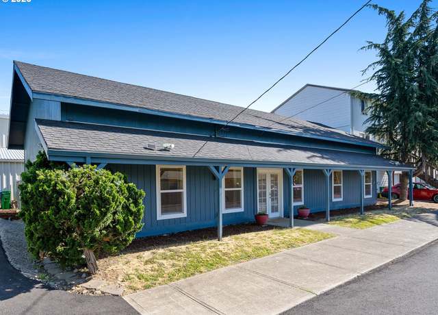Property at 2541 SE 136th Ave, Portland, OR 97236, 4 beds, 1.5 baths