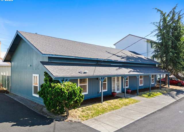 Property at 2541 SE 136th Ave, Portland, OR 97236, 4 beds, 1.5 baths