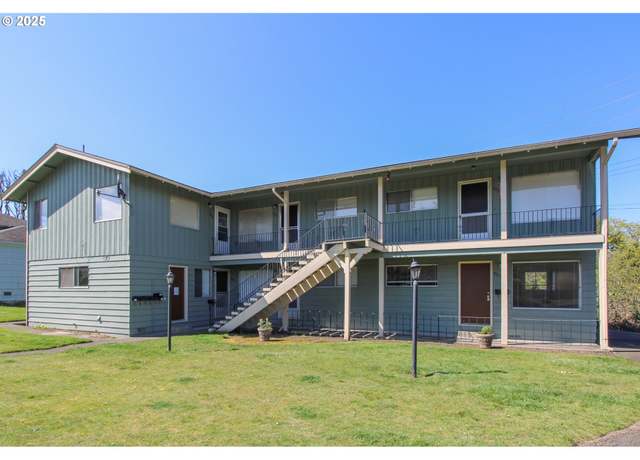 Property at 923 S Fir St, Salem, OR 97302, 5604 baths