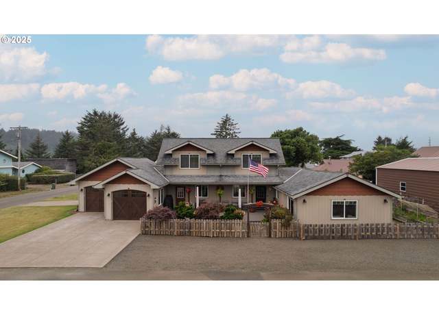 Property at 220 NE Ruble St, Waldport, OR 97394, 3 beds, 3 baths