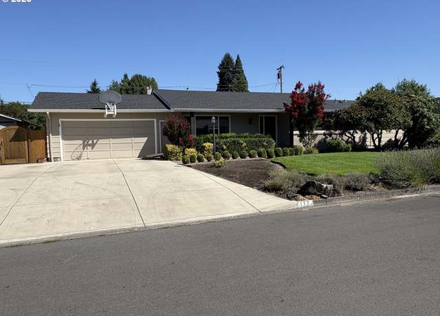 Property at 177 E Anchor Ave, Eugene, OR 97404, 4 beds, 3 baths