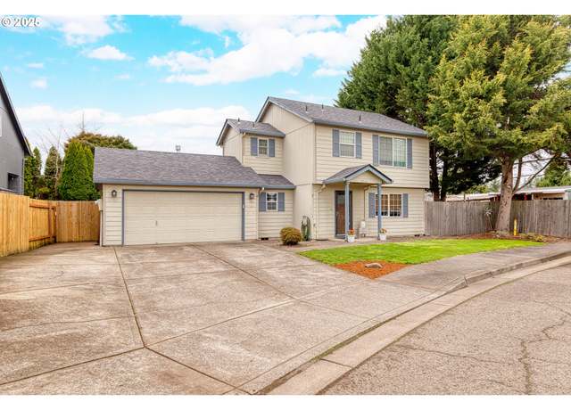 Property at 20805 Walnut St, Aurora, OR 97002, 3 beds, 2.5 baths